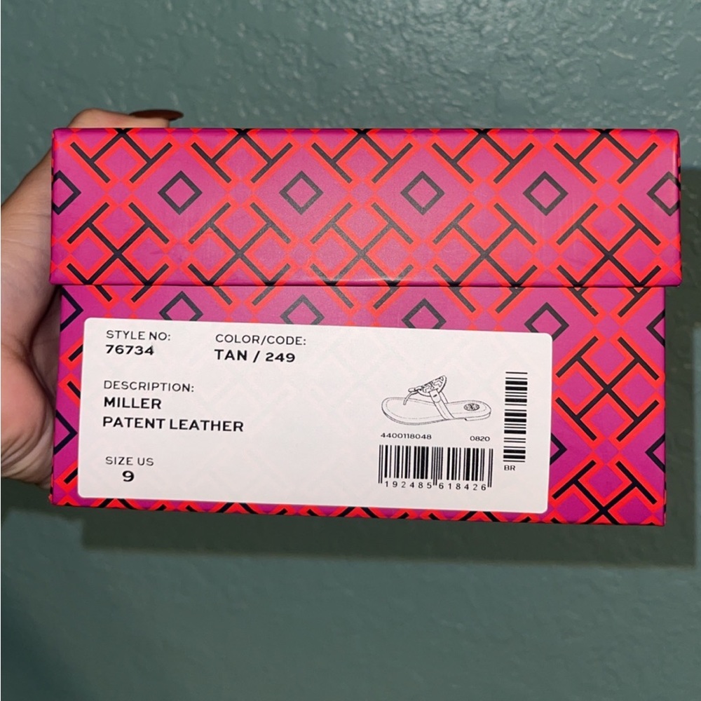 Brand new Tory Burch Millers. Never worn.